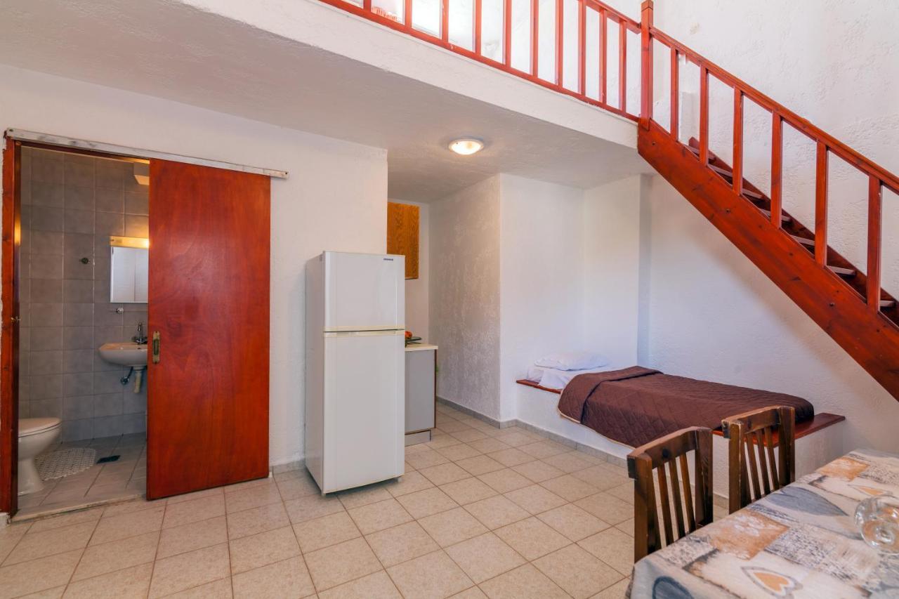 ליגאריה Anatoli Lygaria Apartments On The Beach מראה חיצוני תמונה